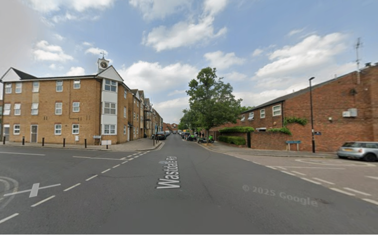 BENEFITS ACCEPTED - Self-Contained Studio Flat Available in Forest Hill Lewisham SE23