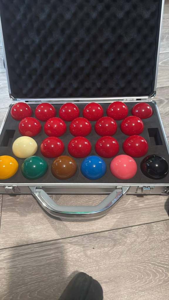 Aramith Super Pro 1G Snooker Balls Full Set with Case, MULTICOLOURED, Good Condition