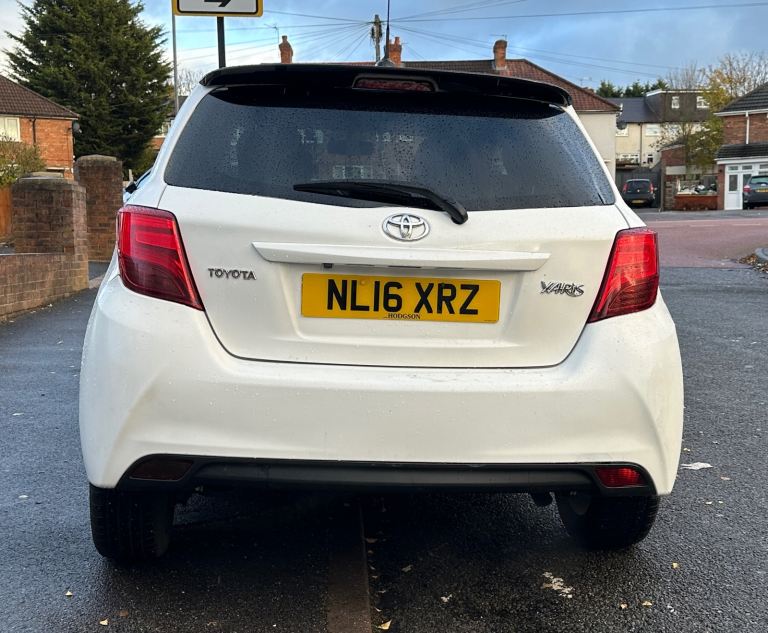 Toyota, YARIS, Hatchback, 2016, Manual, 1329 (cc), 5 doors