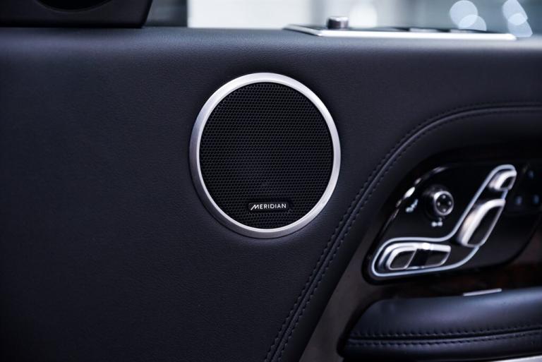 2021 Land Rover Range Rover 2.0 P400e 13.1kWh Vogue BLACK PACK PAN ROOF SUV 5dr Petrol Plug-in Hy...