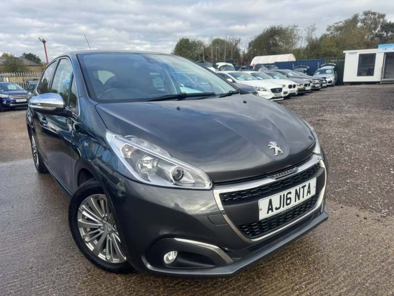 2016 Peugeot 208 1.2 PureTech 82 Allure 5dr HATCHBACK Petrol Manual
