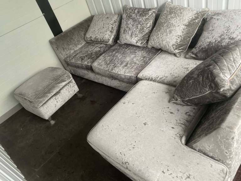 Corner sofa FREE DELIVERY 