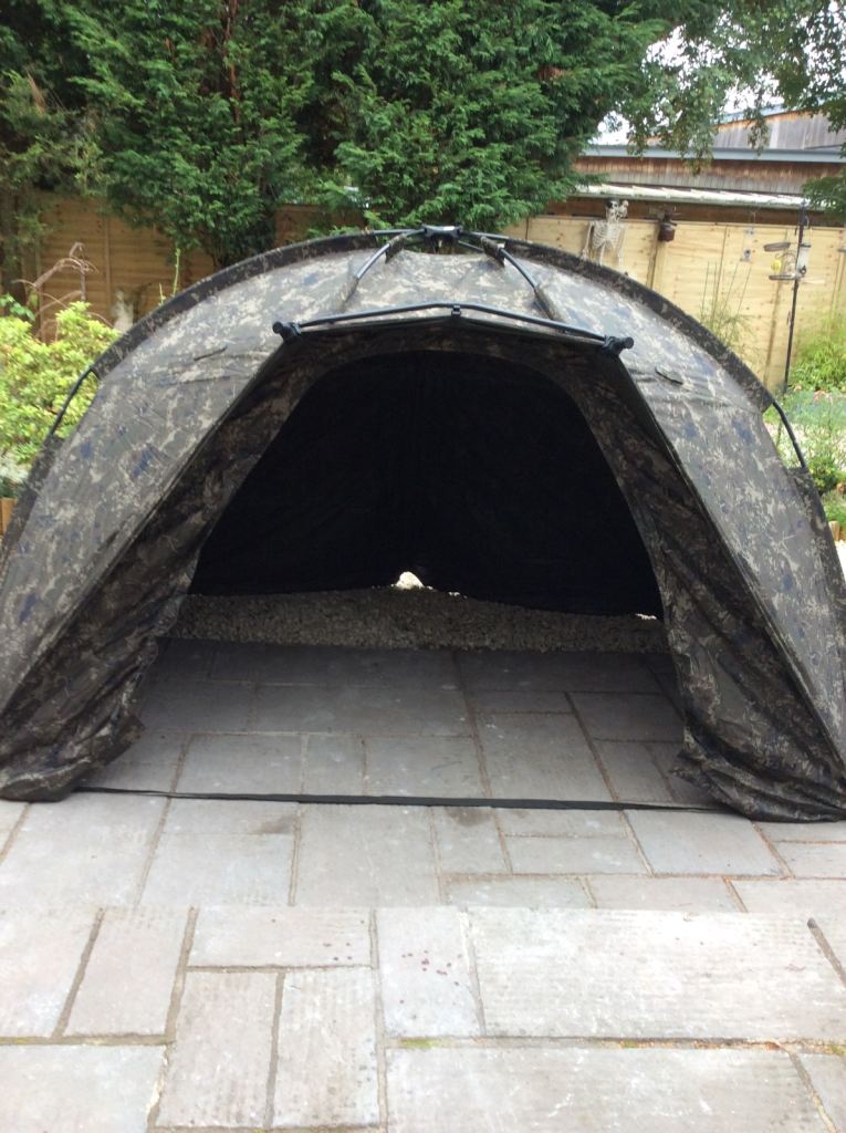 Nash Camouflage Fishing Bivvy / Shelter – Good Condition