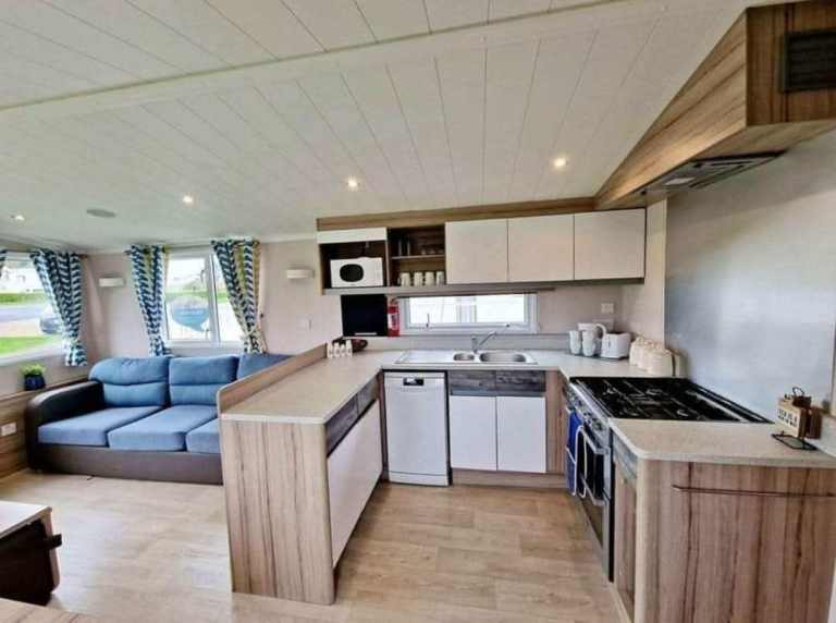 CHEAP STATIC CARAVAN AT SCOTLANDS NUMBER 1 PARK CRAIG TARA