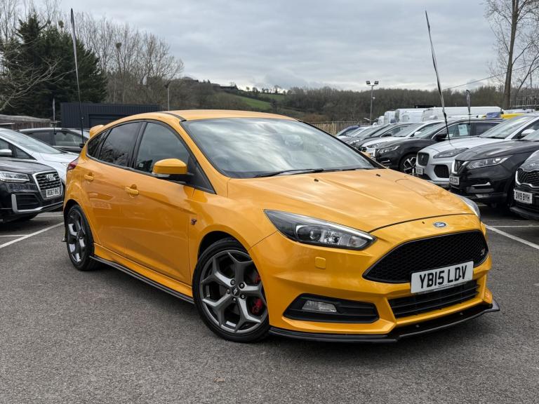2015 FORD FOCUS 2.0 T EcoBoost ST-3 ULEZ Petrol Manual 5 Door Yellow