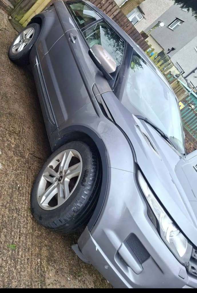 2011 Evoque 2.2d coupe sd4 pure tech.