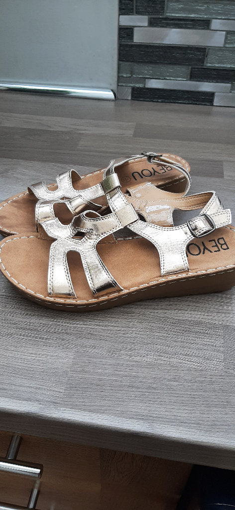 Womens sandals 