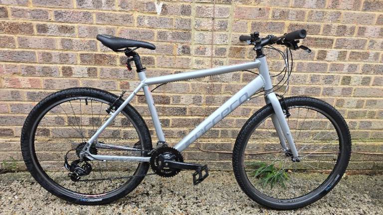 Carrera mountain bike 