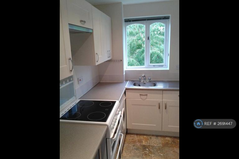 1 bedroom flat in Telegraph Place, London, E14 (1 bed) (#2691447)