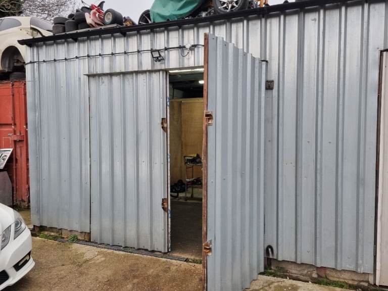 Workshop, unit,storage, office £720 all bills inclusive 