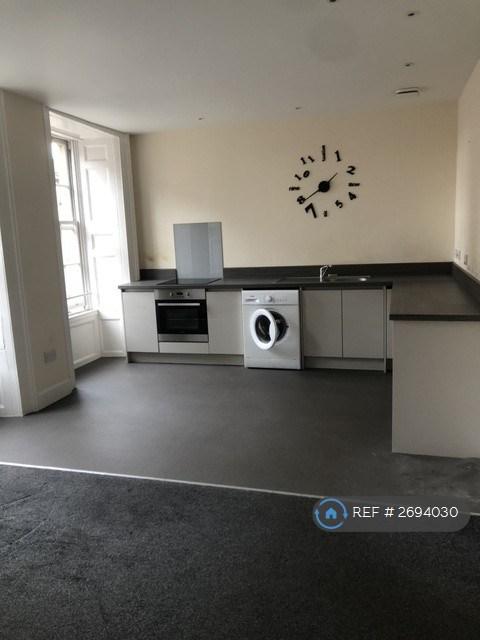 2 bedroom flat in St Ann's Lane, Perth, PH1 (2 bed) (#2694030)