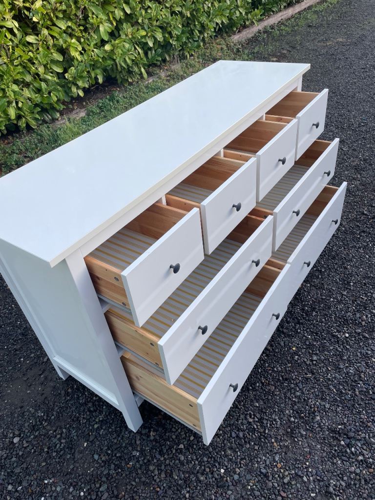 FREE DELIVERY 🥰🚚🥰 IKEA WHITE HEMNES CHEST OF 8 DRAWERS GOOD CONDITION 