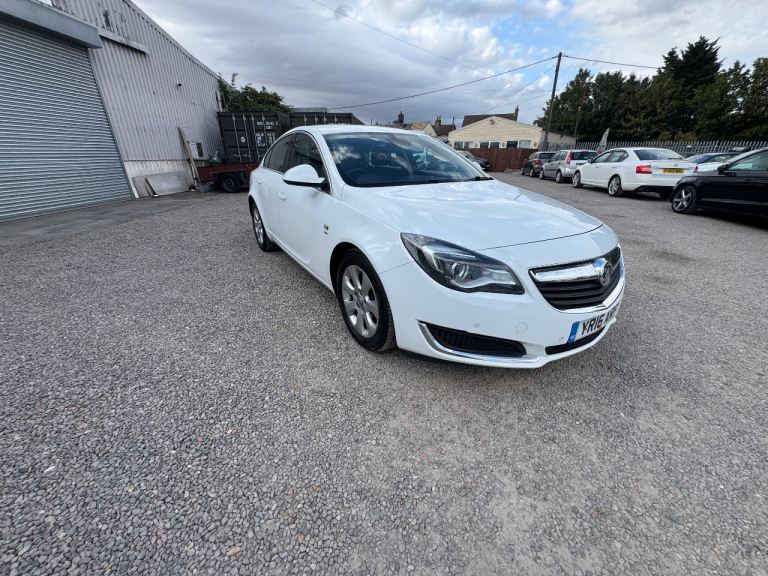 Vauxhall, INSIGNIA, Saloon, 2016, Manual, 1598 (cc), 4 doors