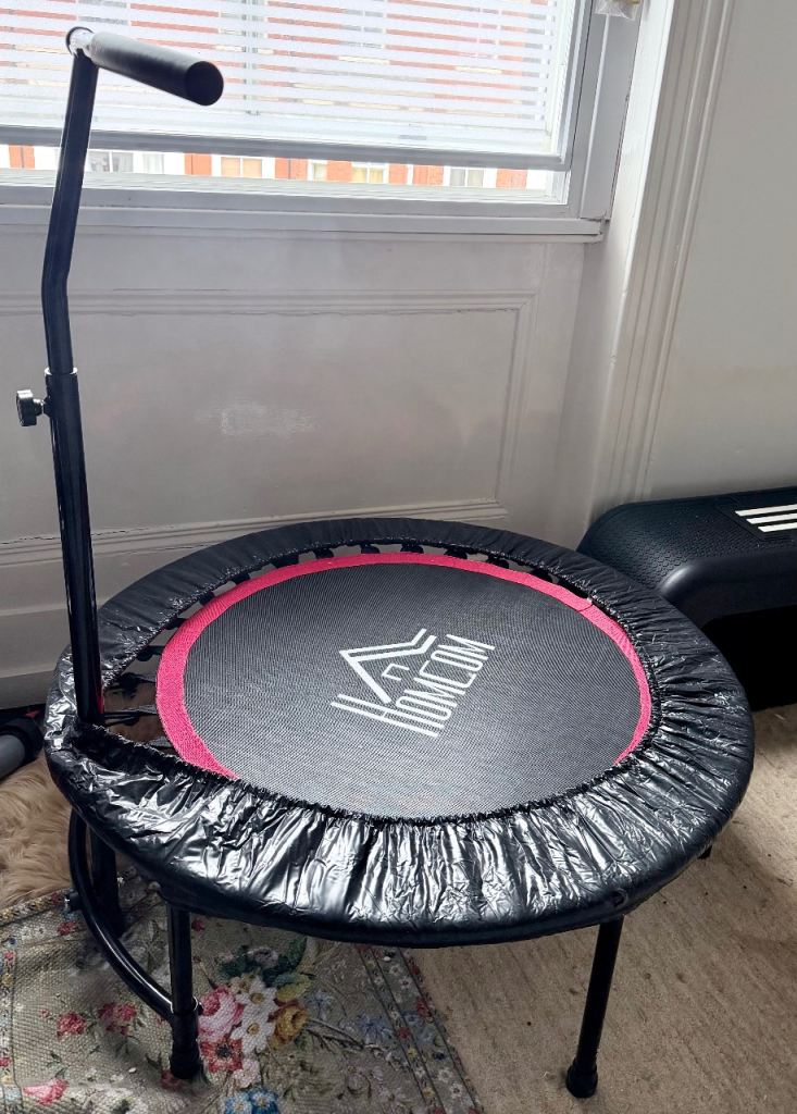 HOMCOM ADULT TRAMPOLINE !!