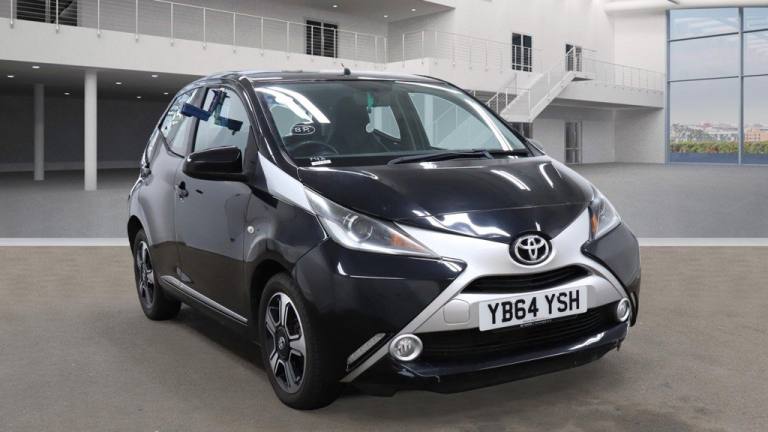 TOYOTA AYGO 1.0 VVT-i x-clusiv 2015