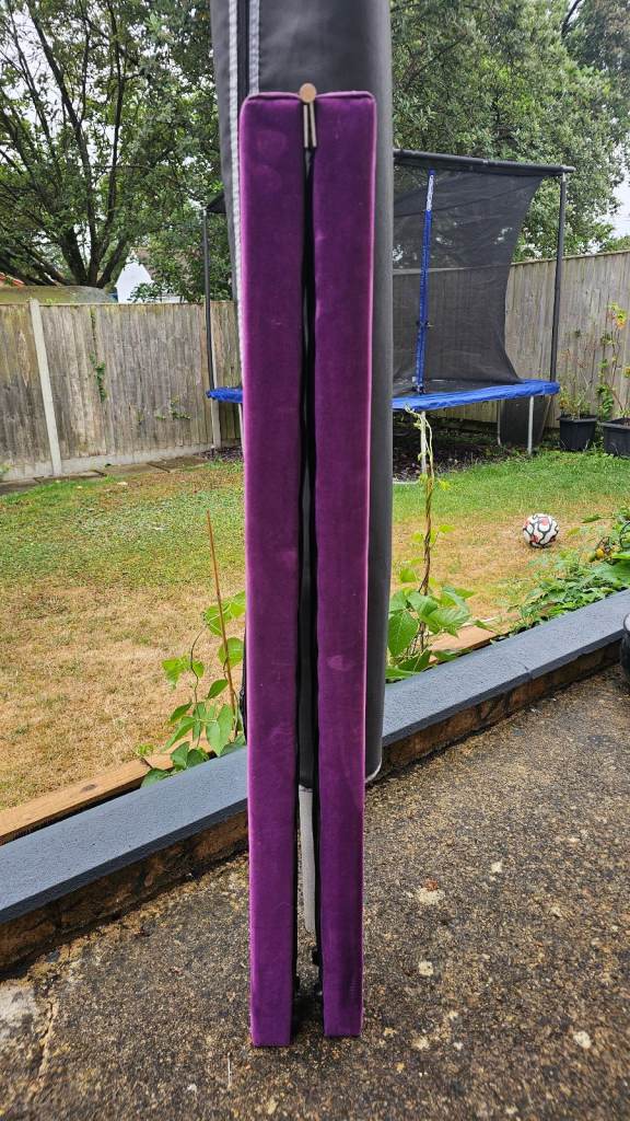 Gymnastics folding beam