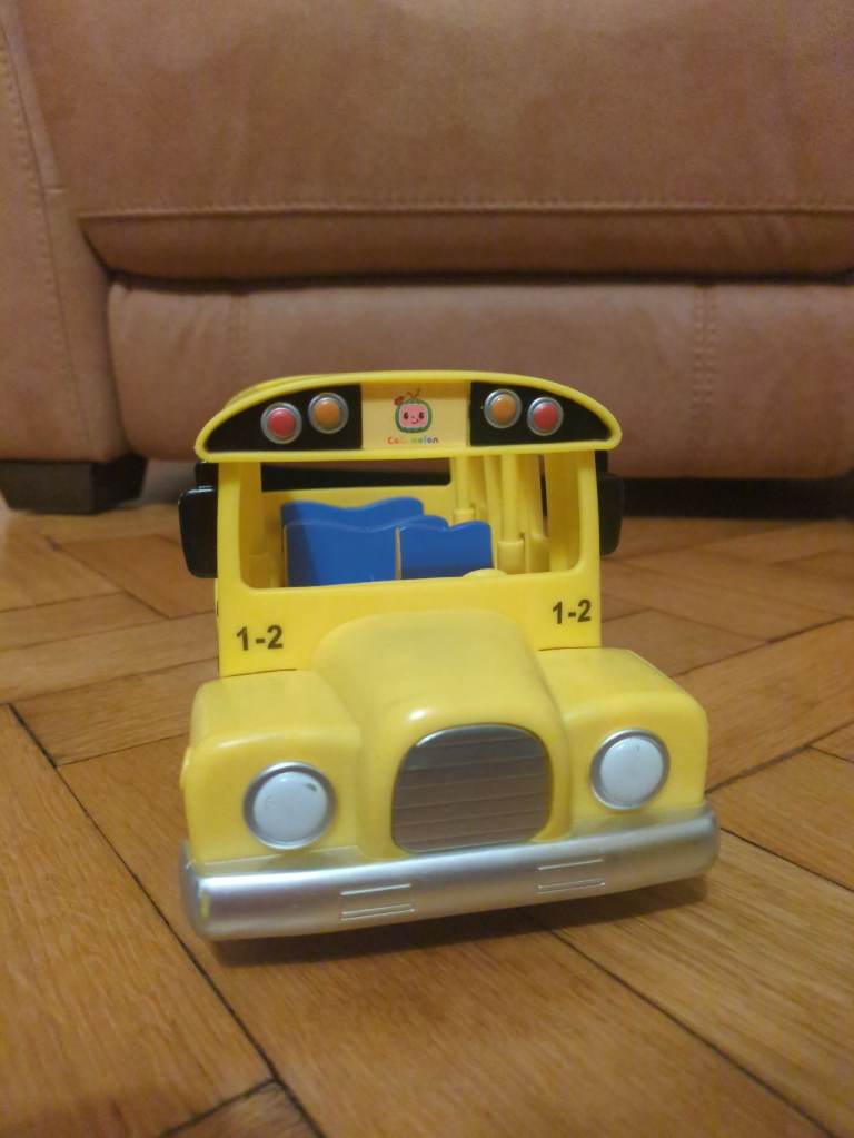 Cocomelon Musical School Bus