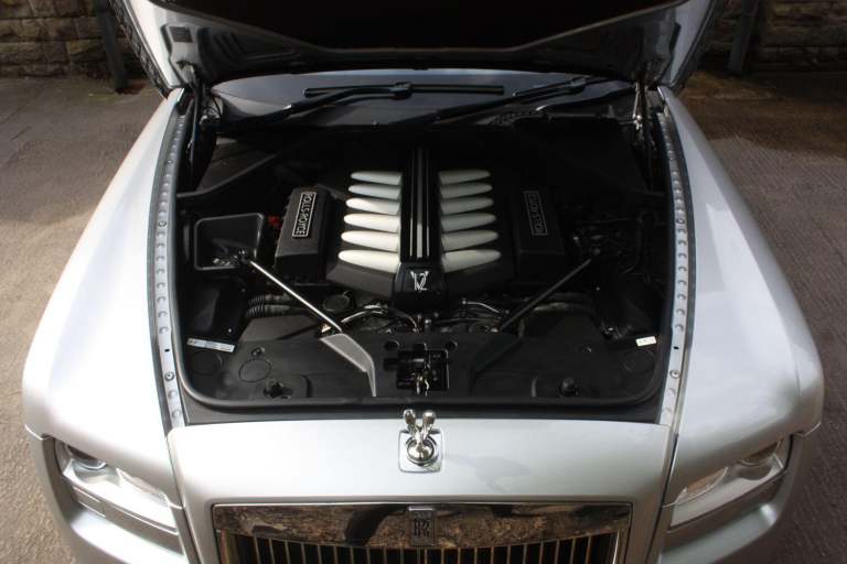 ROLLS-ROYCE GHOST 6.6 V12 2012