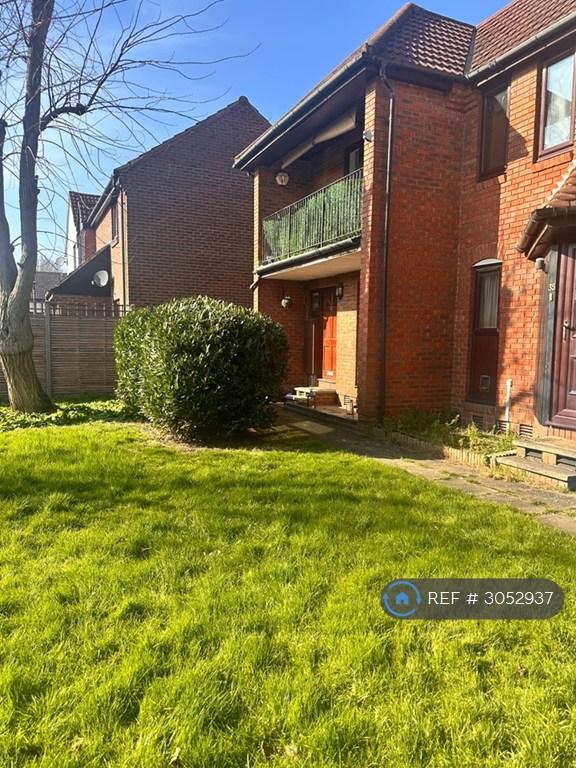 1 bedroom house in Howland Way, London, SE16 (1 bed) (#3052937)