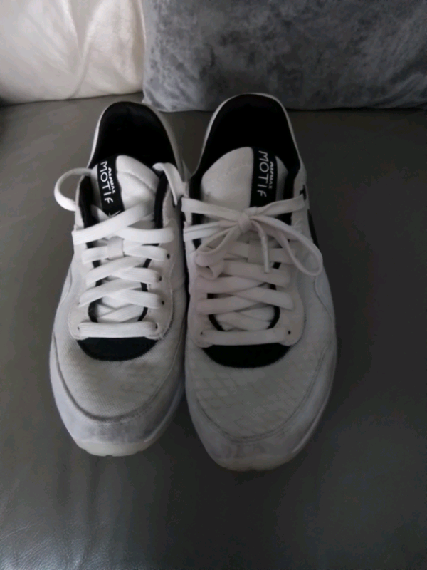 image for Nike trainers junior size 3