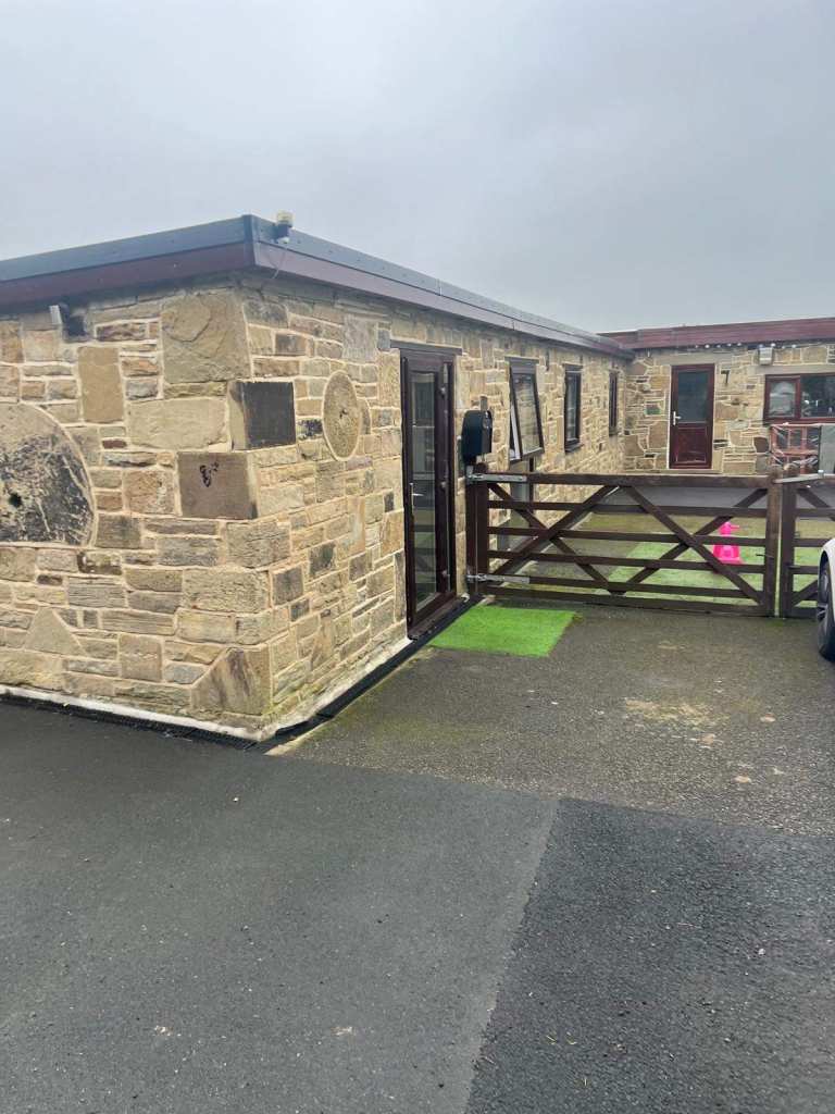 2 Bedroom Flat - TO LET
