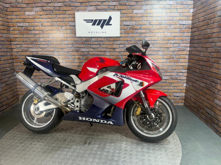 Honda Fireblade CBR900RR - 12 MONTH MOT - 3 MONTH WARRANTY 