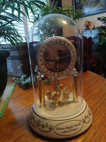Dome top clock robins - bradford mint