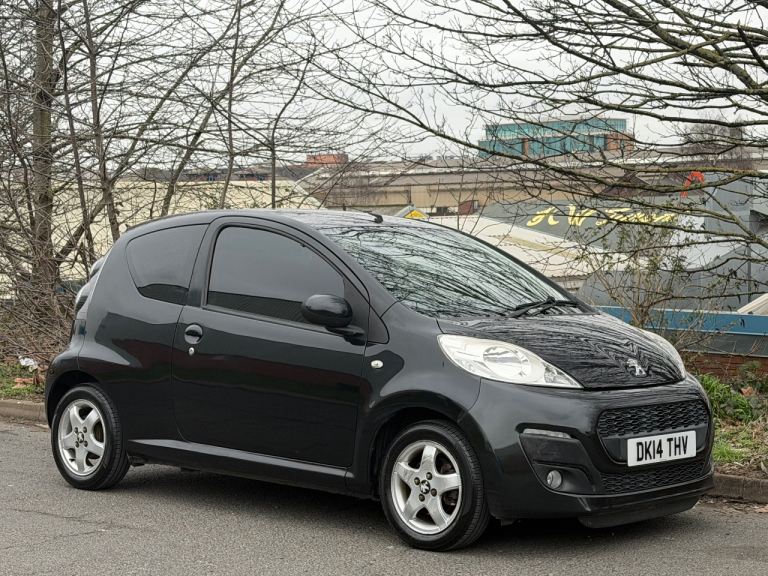 PEUGEOT 107 LOW MILES APPLE CAR PLAY