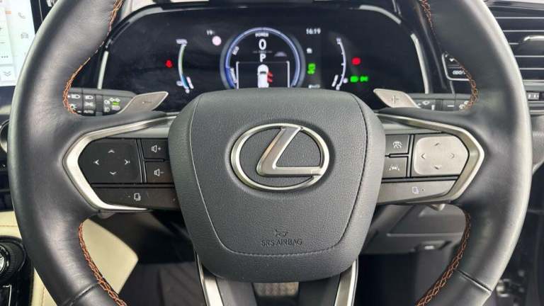 2024 Lexus NX 2.5 450h+ 18.1kWh Takumi SUV 5dr Petrol Plug-in Hybrid E-CVT 4WD Euro 6 (s/ ESTATE ...