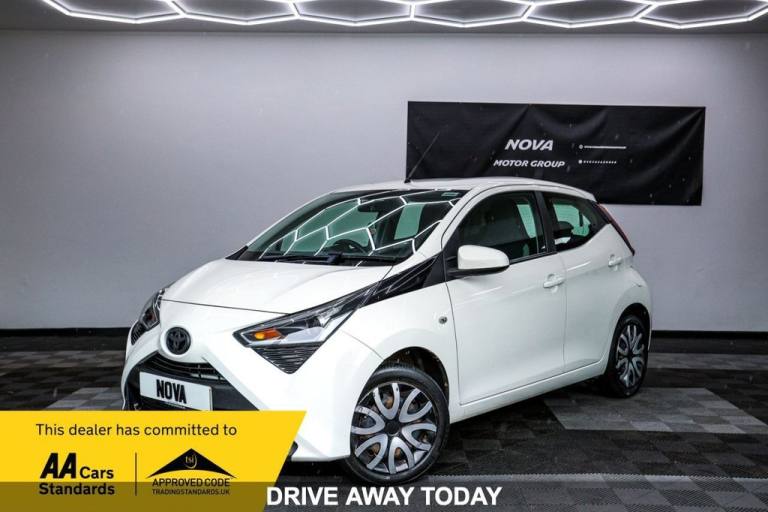 2019 Toyota AYGO 1.0 VVT-i x-play Hatchback 5dr Petrol Manual Euro 6 (71 ps) Hatchback Petrol Manual