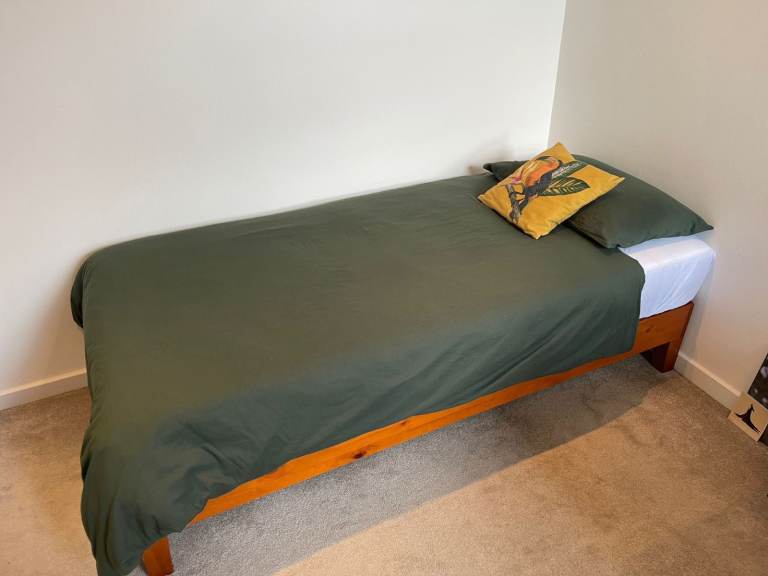 Minimalist Single Bed Frame with Mattress