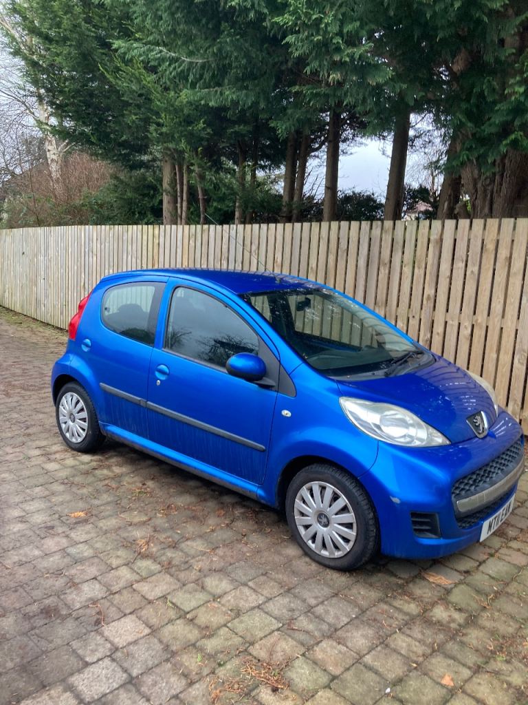 Peugeot, 107, Hatchback, 2011, Manual, 998 (cc), 5 doors
