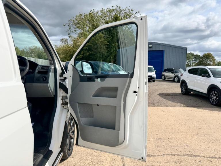2013 Volkswagen Transporter 2.0 TDI 102PS Van PANEL VAN DIESEL Manual
