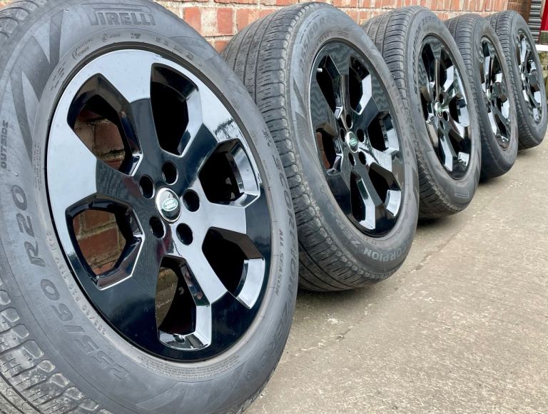 5x Land Rover Defender 20” Black Alloy Wheels L663 6011 Pirelli Tyres 255/60/20