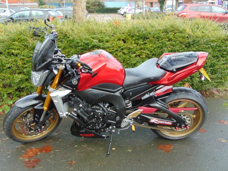 Yamaha FZ1 N 1000 2008 Naked powerful 150 bhp Streetfighter superb low miles!