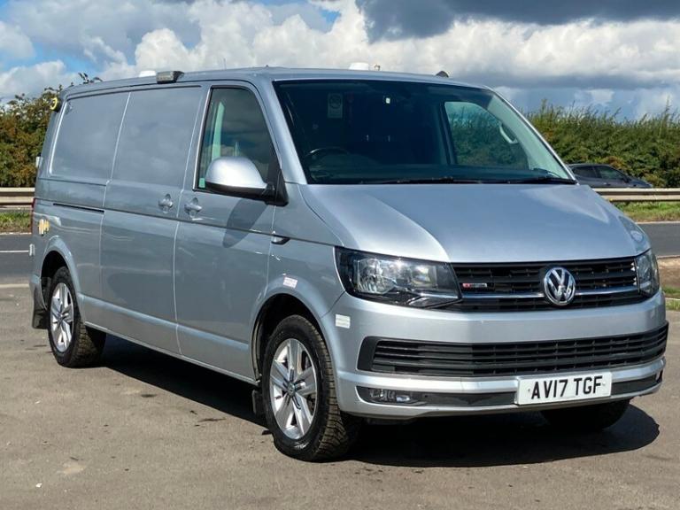 VOLKSWAGEN TRANSPOTER AUTO HIGHLINE 4MOTION WITH AIRCON. 14,995+VAT