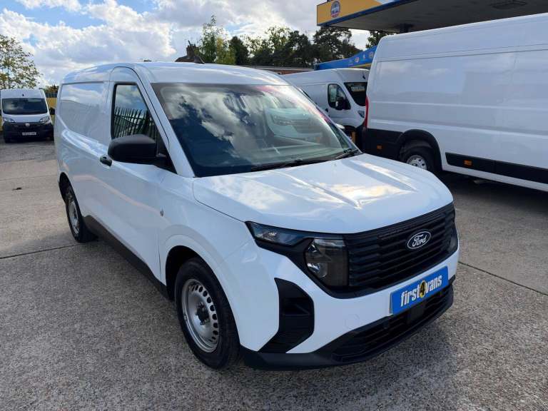 FORD TRANSIT COURIER 1.0 ECOBOOST **SAMEDAY DRIVE-AWAY**