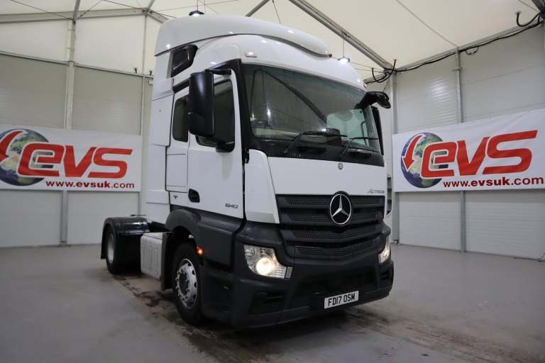 2017 (17 PLATE) Mercedes Benz ACTROS 1840 4x2 Euro 6 Tractor Units