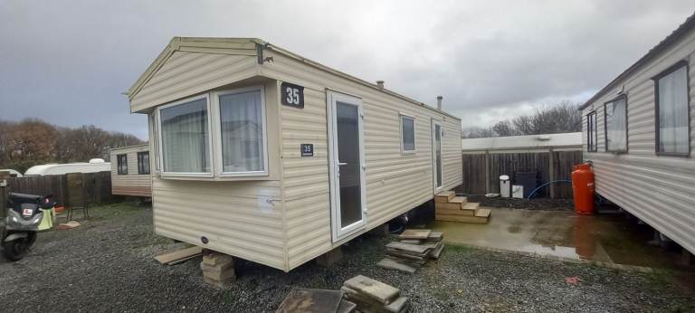 Lovely static caravans, long term rent