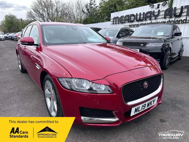 2019 Jaguar XF 2.0i Portfolio Sportbrake Auto Euro 6 (s/s) 5dr ESTATE Petrol Automatic