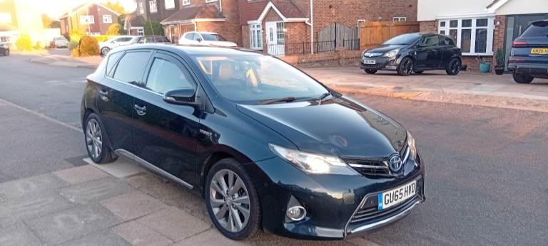 TOYOTA AURIS 1.8 HYBRID EXCEL AUTOMATIC 65 REG.