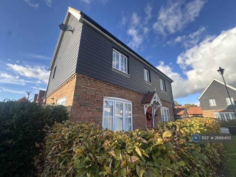 3 bedroom house in Hodgkin Way, Didcot, OX11 (3 bed) (#2688450)
