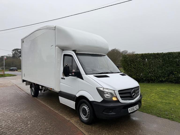 2016 Mercedes-Benz Sprinter LWB LUTON WITH TAILIFT, ULEZ COMPLIANT, AIR CON, F/S/H Luton Diesel M...