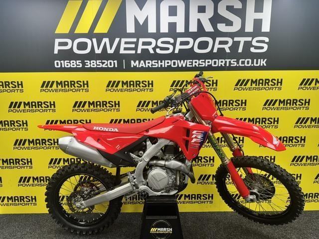 Honda CRF 450 2025 Model,  MINT!!!!