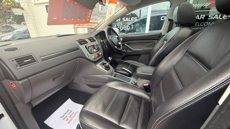 2010 Ford Kuga 2.5T Titanium AWD Euro 4 5dr ESTATE Petrol Manual