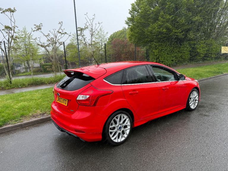 2013 Ford focus 1.0 zetec s spares or repair 