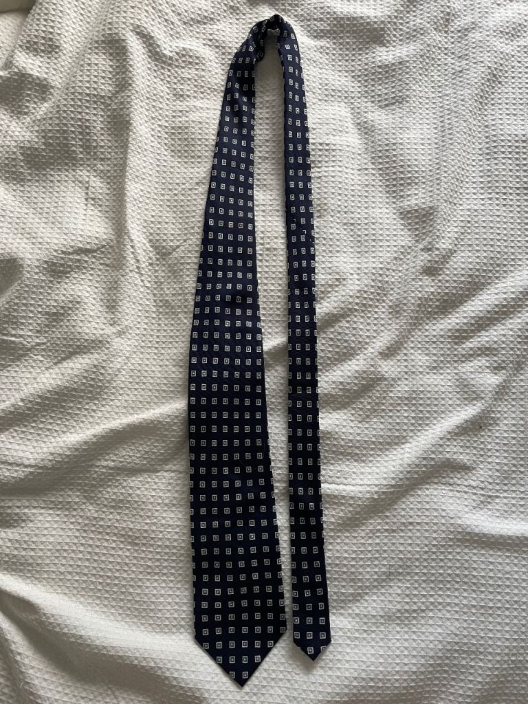 Silk tie