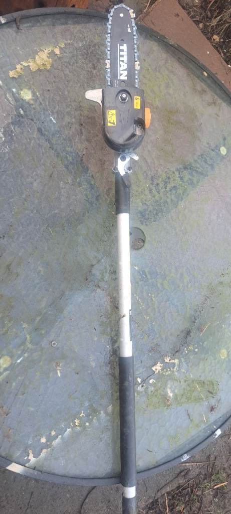 Titan TT5MTP26-2 multi tool pole chainsaw attachment