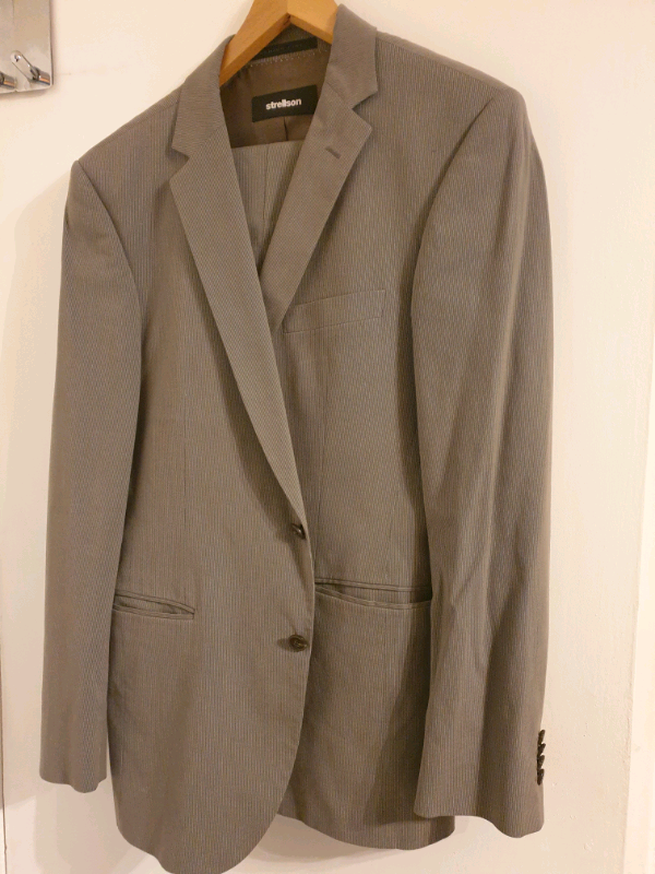 Strellson mens Premium Line Suit ,size 40 (L) .Used good condition  