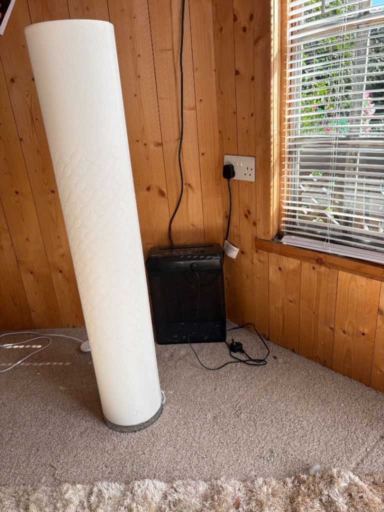 Tall White Floor Lamp – Good Condition